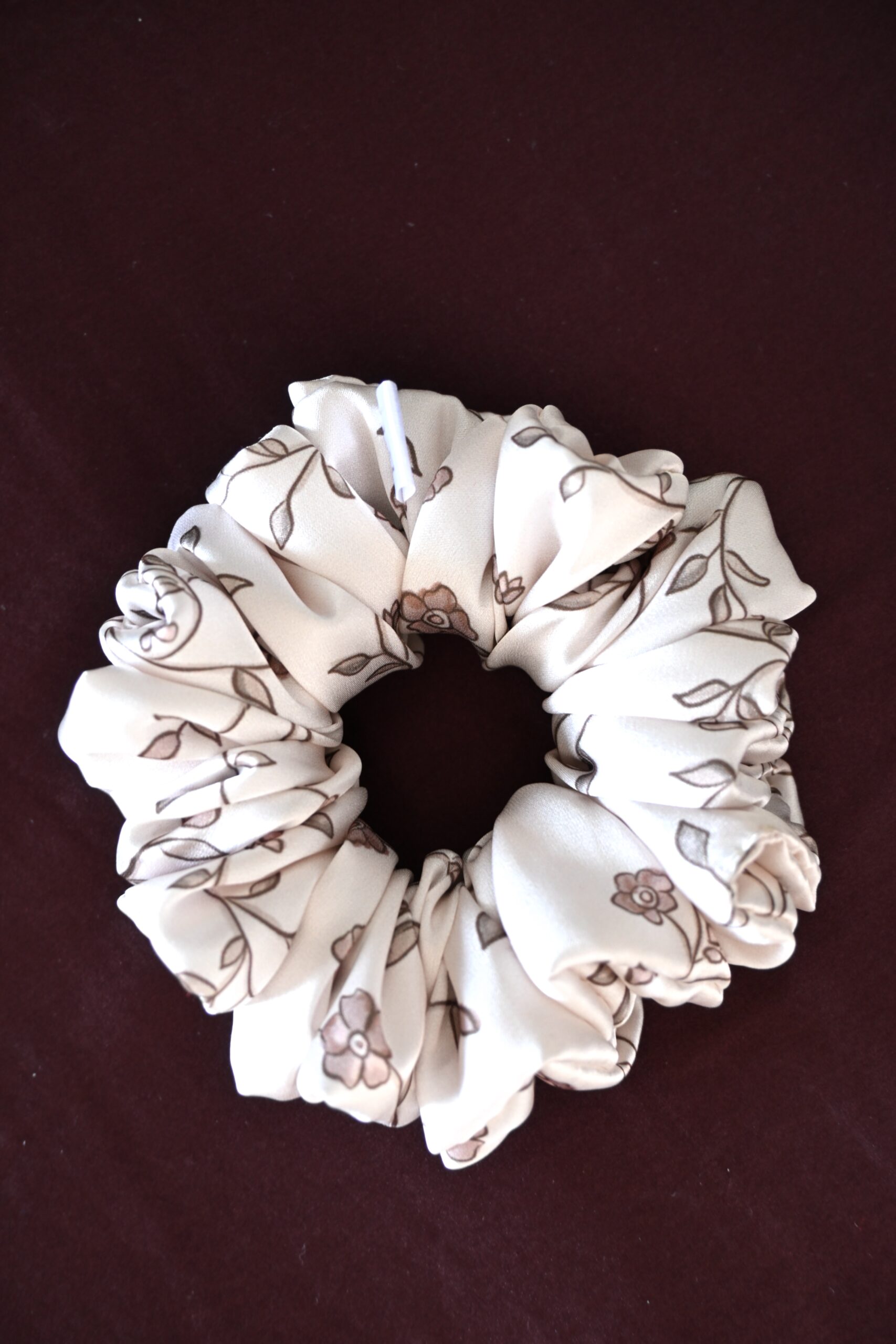 Scrunchie BLOSSO ECRU Standard - obrazek 2